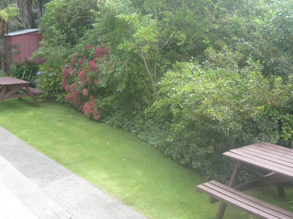 Buller Court On Palmerston Westport Εξωτερικό φωτογραφία