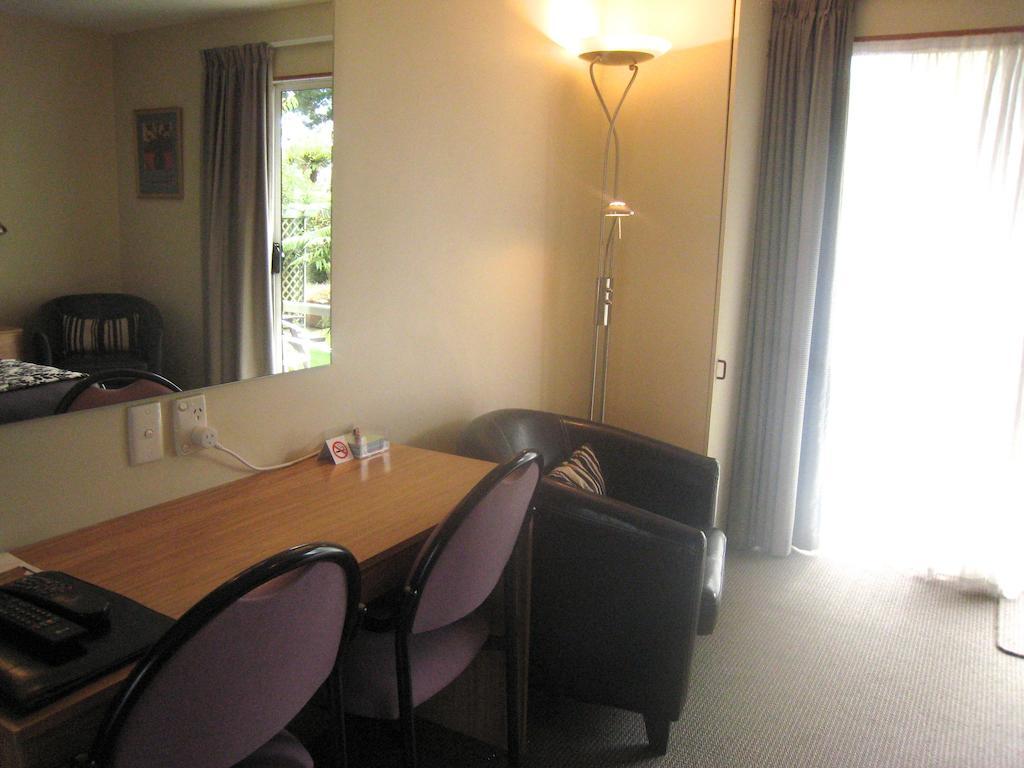 Buller Court On Palmerston Westport Εξωτερικό φωτογραφία